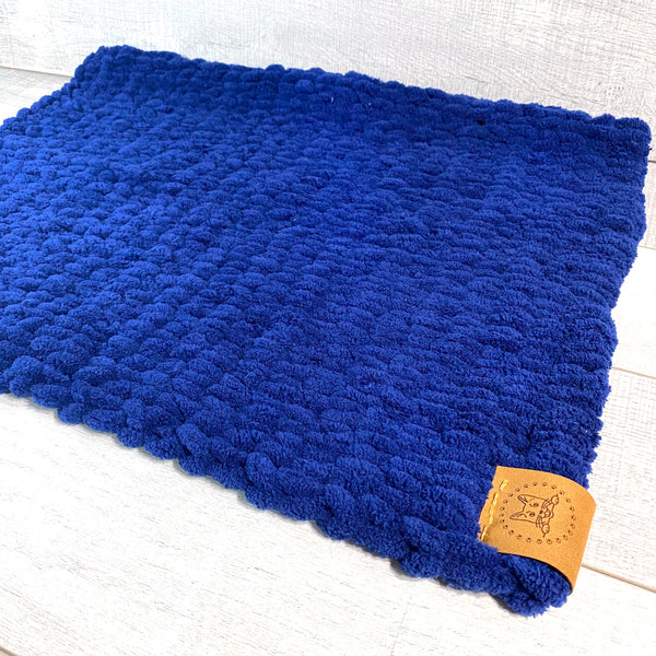 "Bluebell" Knit Blanket